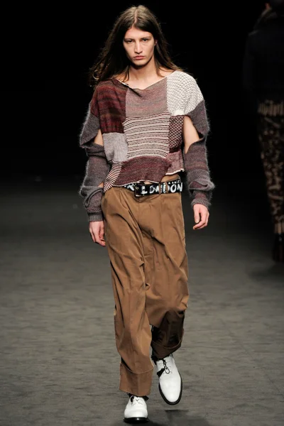Look 8